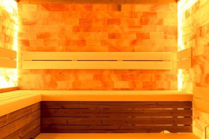 Соляная комната Exclusive SC1S004, 2000* 2000* 2100 мм, Европейская ольха (рис.1)